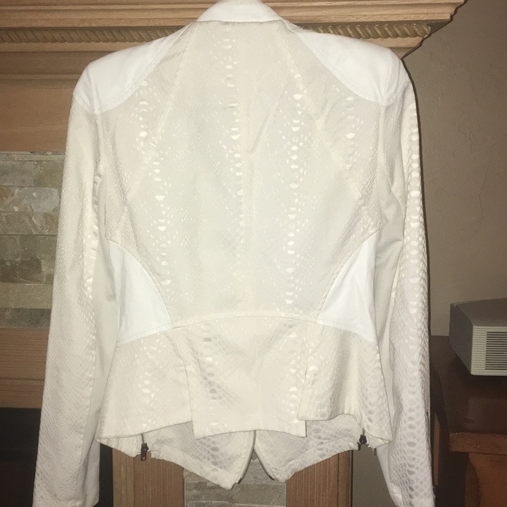 Jacket - Picture 3 of 4